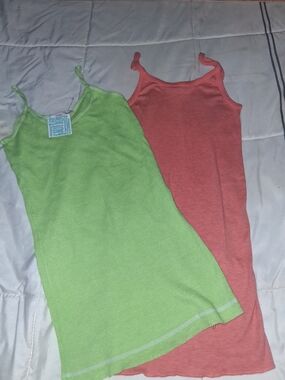 Sparkle Tank Tops Tag Size Med.